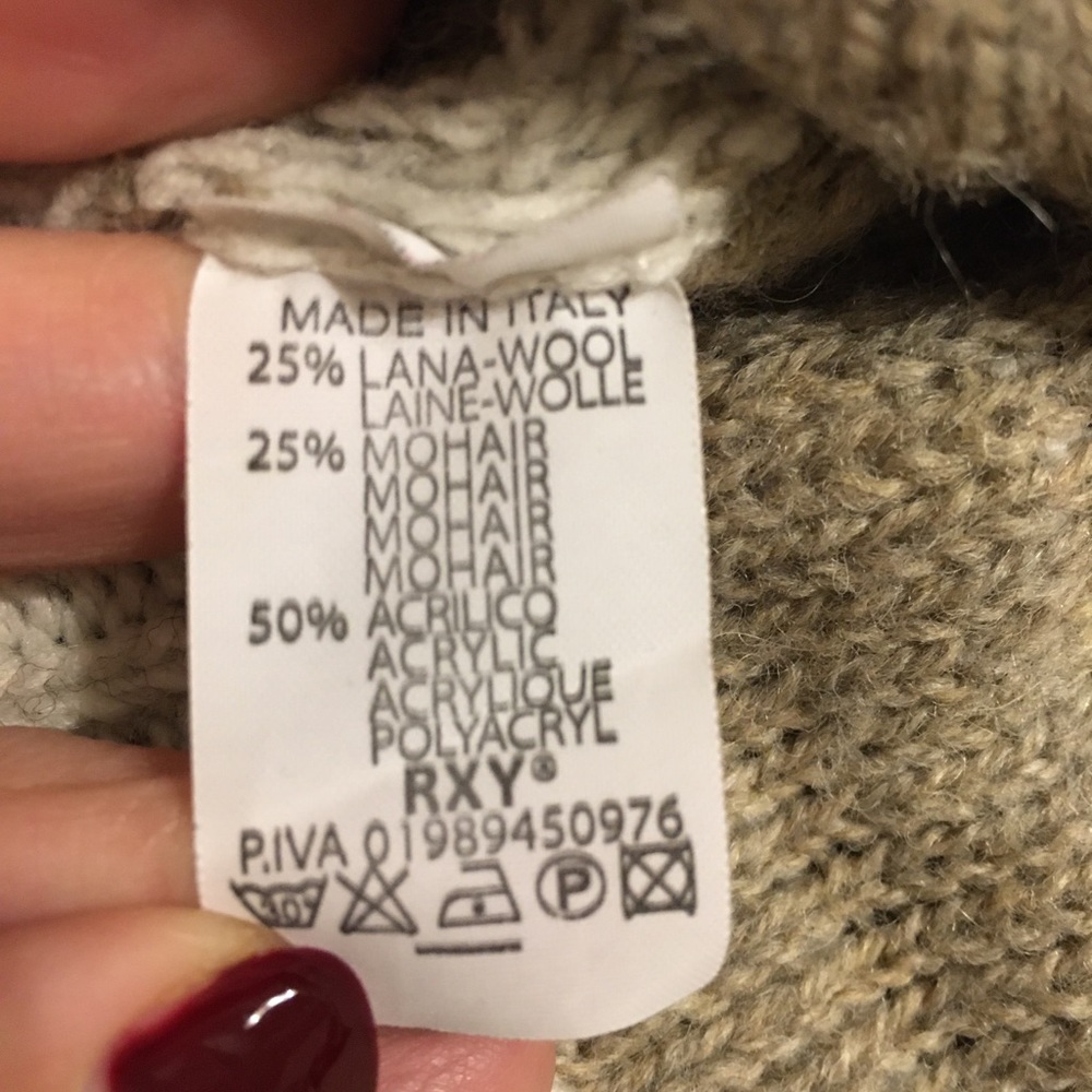 Italian Knit Tunic - Picture 3 of 5